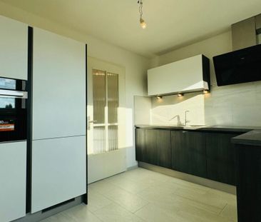Komplett renovierte 3-Zimmer-Wohnung mit Balkon und Keller, 1. Ober... - Photo 4