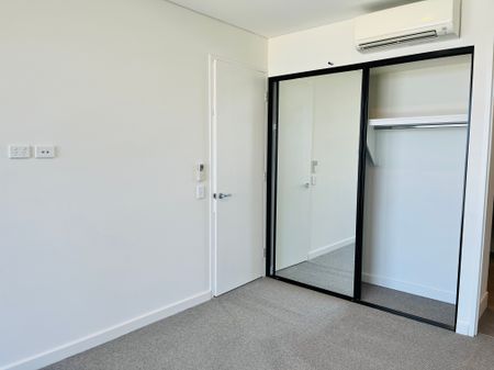 New Urban Haven! - Photo 5