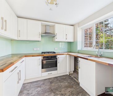 Lyndhurst Close, Crawley - Photo 6