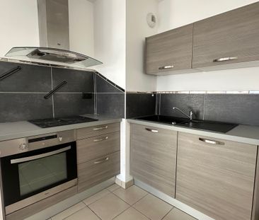 Location Appartement 2 pièces 41m² VILLEFRANCHE SUR SAONE 69400 - Photo 1