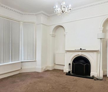4 bedroom terraced house to rent - Photo 2