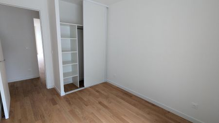 location Appartement T3 DE 62.9m² À COURBEVOIE - Photo 5