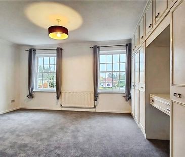 4 bedroom terraced house to rent - Photo 4