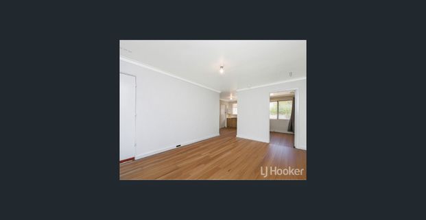 2 x 1 Duplex close to all amenities - Photo 1