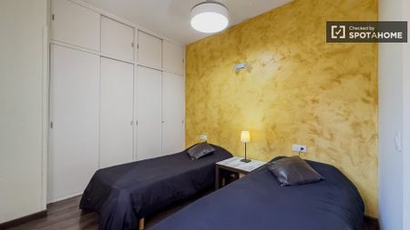 barcelona, Catalonia 08004 - Photo 3