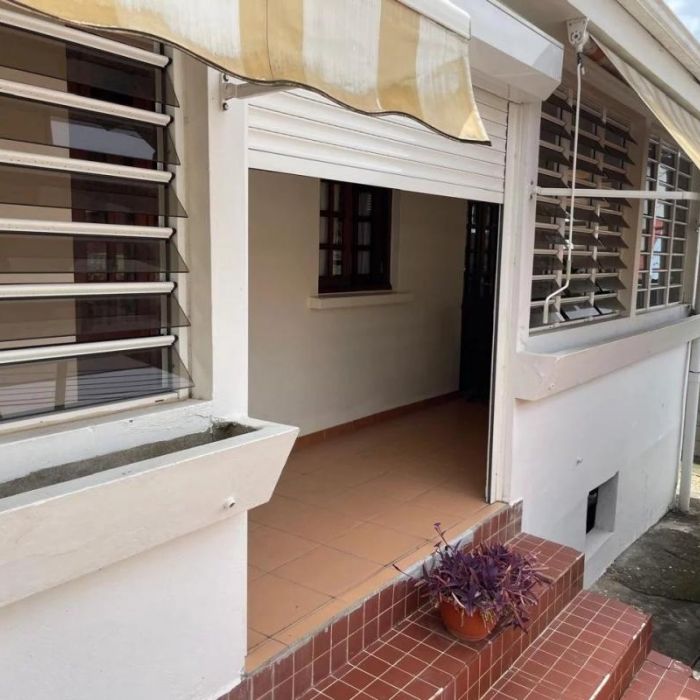 Location Maison 67.11m² 3 pièces Fort de france - Photo 1