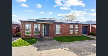 Lovely 2 Bedroom Unit - Photo 3