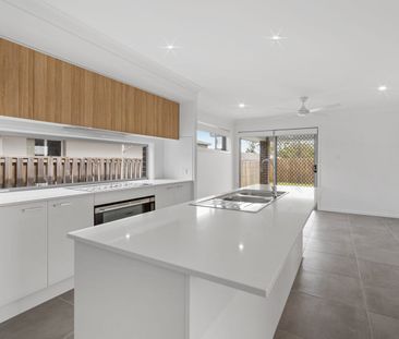 BRAND NEW HOUSE WITH EASY ACCESS TO CONNECTING HIGHWAYS - GREAT LOC... - Photo 5