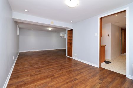 For Lease - 19 Wisteria Road, Toronto, Ontario - Photo 5