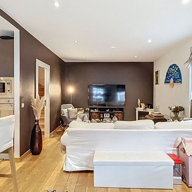 Duplex te huur in Kraainem voor € 2.100 met 3 slaapkamers - Photo 1