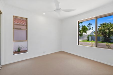 16 Seacove Court, Noosaville QLD 4566 - House For Rent | Domain - Photo 4