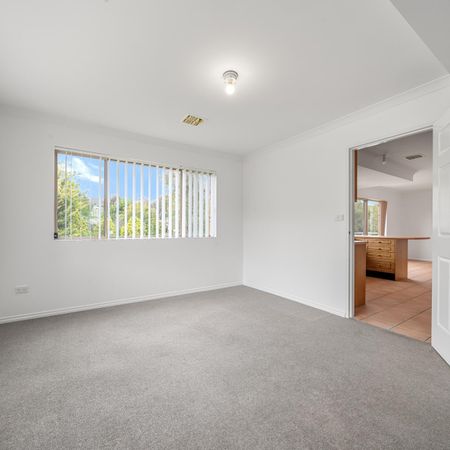 TWO STOREY HOME IN SOUGHT AFTER LOCATION - Photo 2