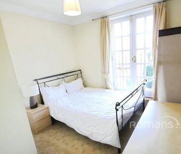 3 bedroom flat to rent - Photo 2