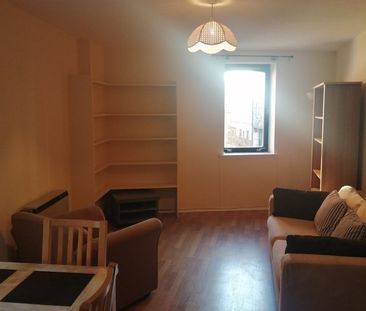 2 Bed Flat, Chapel Lane, EH6 - Photo 1