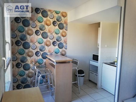 Location Appartement 1 pièce 29m² BEAUVAIS 60000 - Photo 4