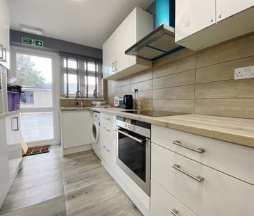1 bedroom in a house share to rent - Photo 5