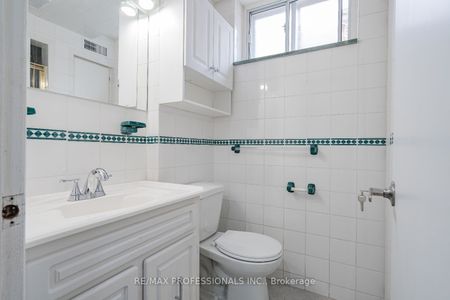 For Lease - 364 Rathburn Road, Toronto, Ontario - Photo 4