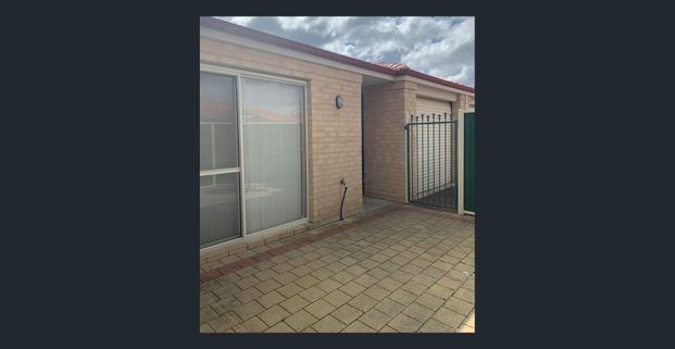 Low Maintenance & Secure - Photo 1