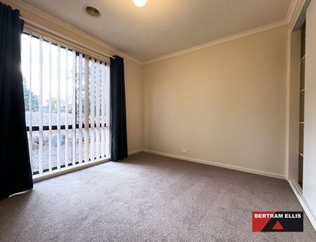 Spacious modern townhouse! - Photo 3