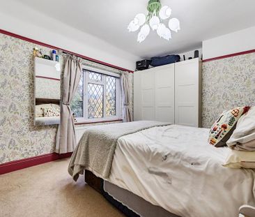 3 bedroom semi-detached house to rent - Photo 5