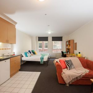 Melbourne | Student Living on Flinders | 1 Bedroom Large - Photo 2