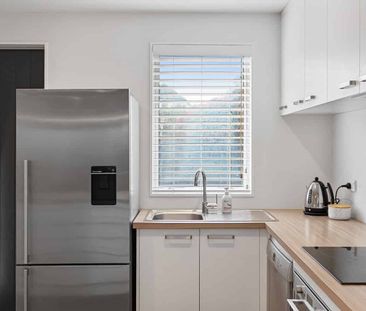 Apartment living in the heart of Merivale - Photo 1