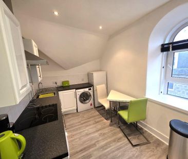 1 bedroom flat to rent - Photo 5