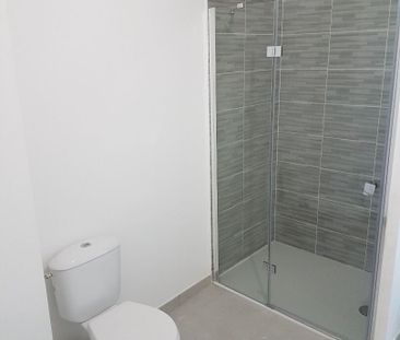 Location Appartement 3 pièces 69m² LE MESNIL ESNARD 76240 - Photo 2