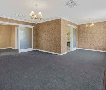 Freshly Painted 3 x 1 Family home. Your new Christmas Home - Photo 1