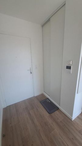 Location Appartement 2 pièces 43m² FLEURY SUR ORNE 14123 - Photo 5