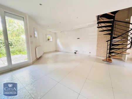 Appartement à louer 3 pièces 81.5m² - Photo 2