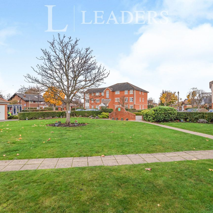2 bedroom flat to rent Sigrist Square, Kingston upon Thames, KT2 - Photo 1