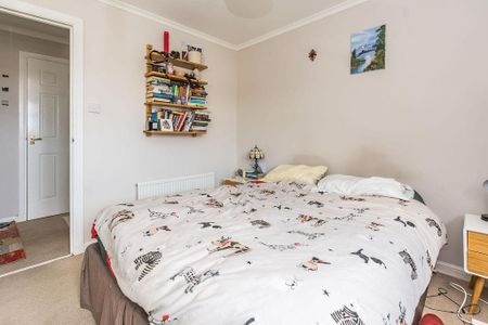 2 bedroom property to rent - Photo 3