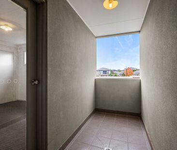 Stunning 3-Bedroom Home in Greenvale - Photo 6