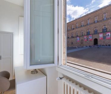 Piazza de Pitti, Florence, Tuscany 50125 - Photo 4