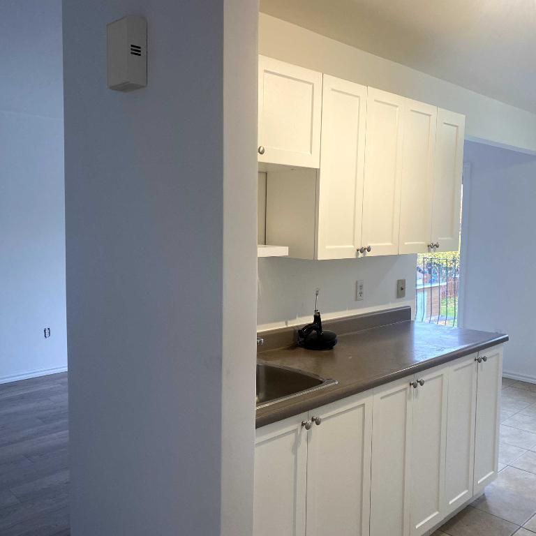 Grand 5 1/2 non fumeur au 3e étage - Photo 1