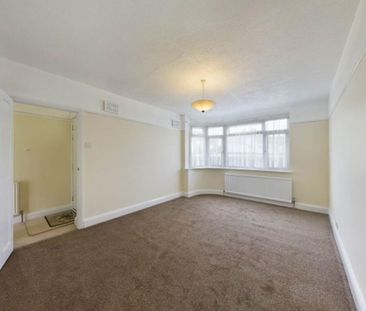 4 bedroom semi-detached house to rent - Photo 5