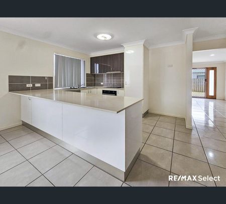 8 Holloways Court, Blacks Beach, Qld 4740 - Photo 5