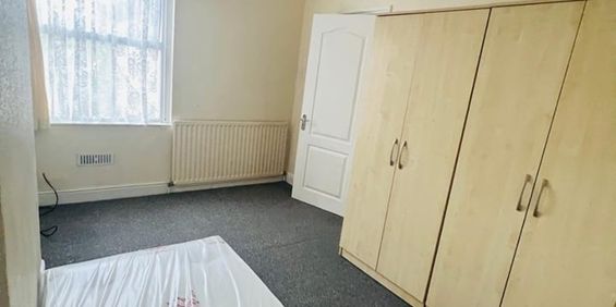 Room in a Shared House, Preston Road, B26 - Photo 3