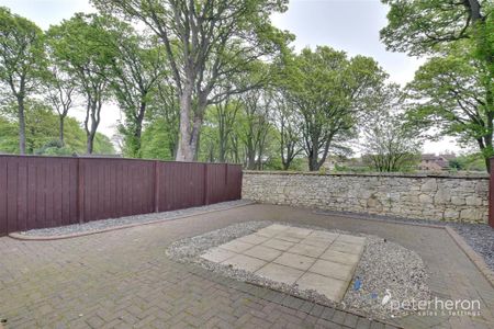 2 bedroom semi-detached house to rent - Photo 3