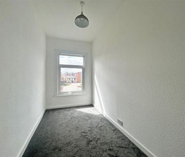 3 bedroom apartment to rent - Photo 1