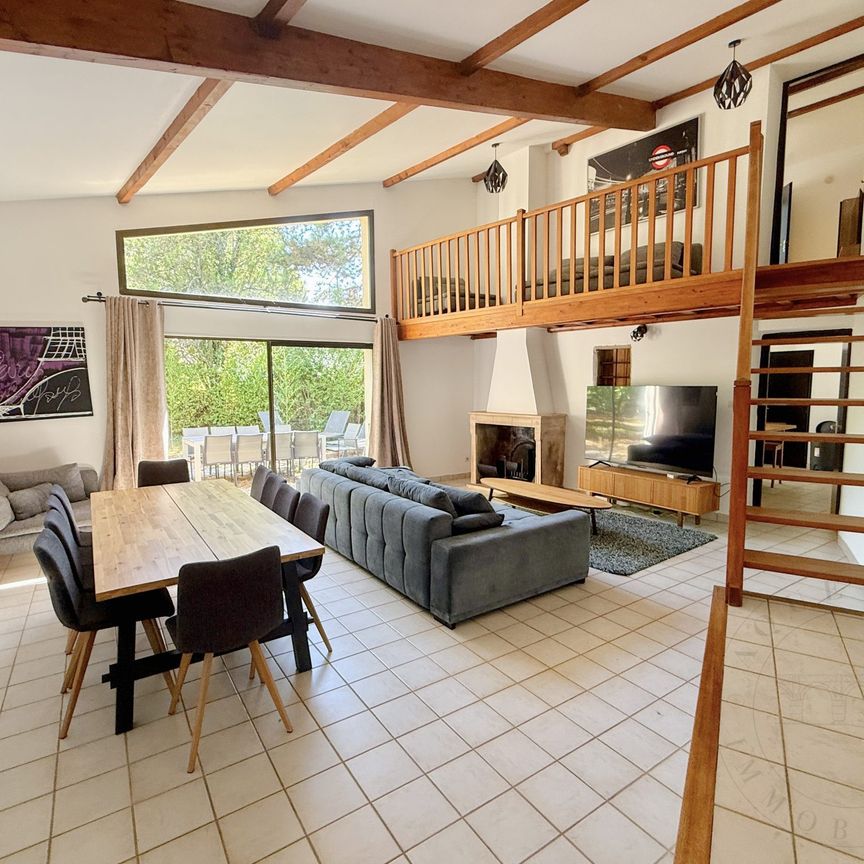 Location Maison 6 pièces 161m² CHAPONOST 69630 - Photo 1