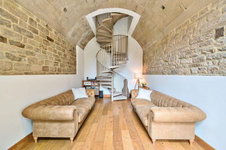 4 bedroom semi-detached house to rent - Photo 3