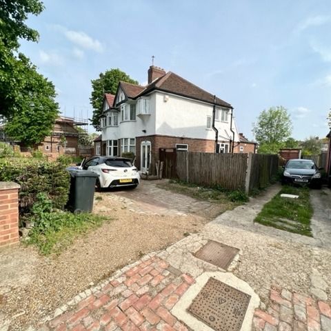 4 bed semi-detached house to rent in Ruislip Road East, Greater London, W13 - Photo 1