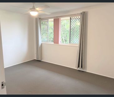 NEAT & TIDY UNIT 2 BED UNIT - Photo 2
