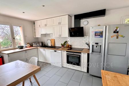 Location Maison 124m² MARSEILLE 12ème - Photo 5