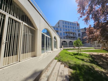 Nieuwbouwappartement met 2 slaapkamers en terras op top locatie! - Photo 3