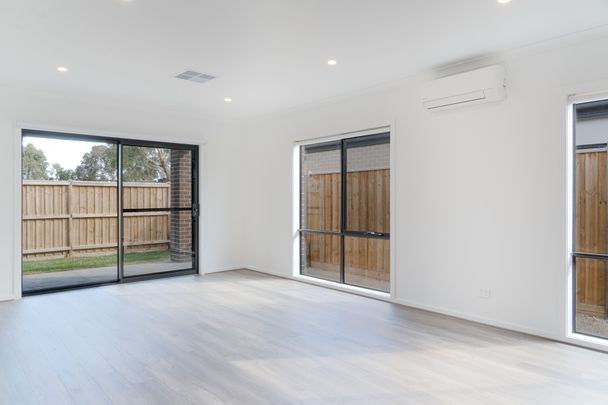 Thinking of selling? Contact our agent - Photo 1