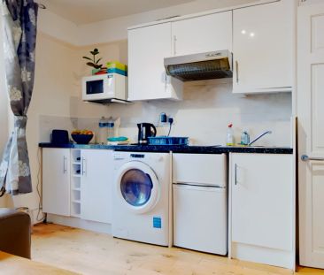 1 Bed 1 Bath - Photo 4