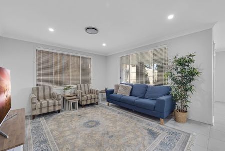 24 Caldwell Avenue, Edmondson Park NSW 2174 - House For Rent | Domain - Photo 3